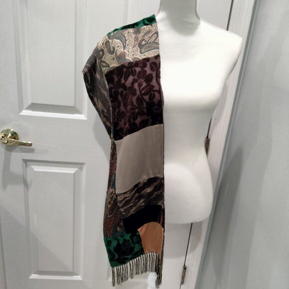 Scarf, Italian Burnout Velvet and Silk Patchwork, Fringed, Reversible, NWOT - Picture 7 of 14